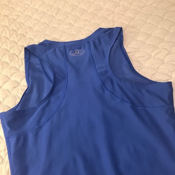 Under Armour Heat Gear Fitted Workout Tank Top, Blue, Women’s Small, like new! - Picture 5 of 5